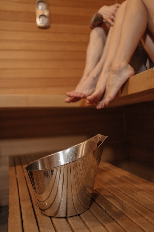 Pro pohodu v sauně je potřeba, aby bylo dřevo kvalitně ošetřené.
